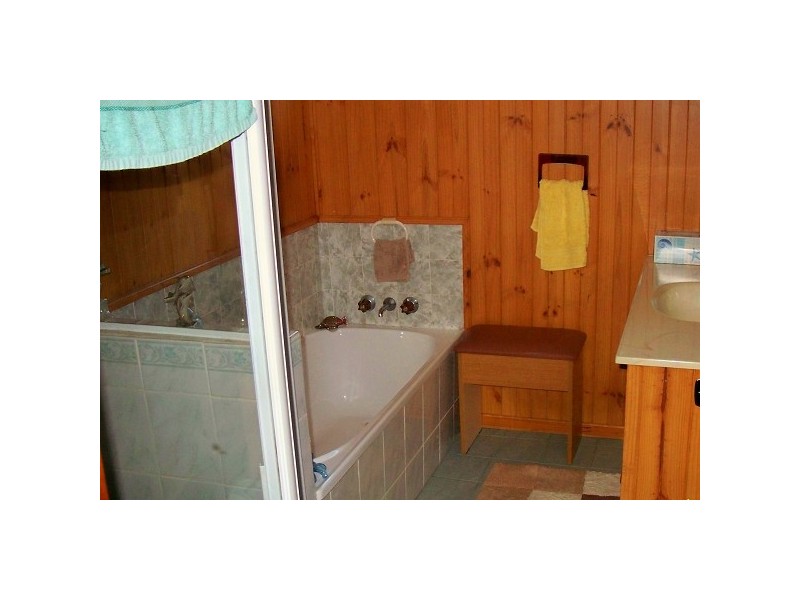 17 Kurrawong Avenue, Hawks Nest NSW 2324