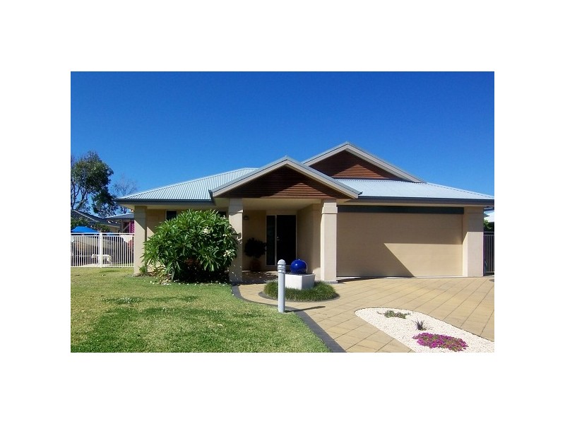 19 Dunshea Avenue, Tea Gardens NSW 2324