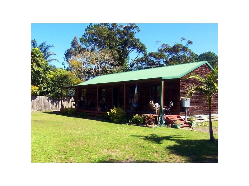 5a Jacob St, Tea Gardens NSW 2324