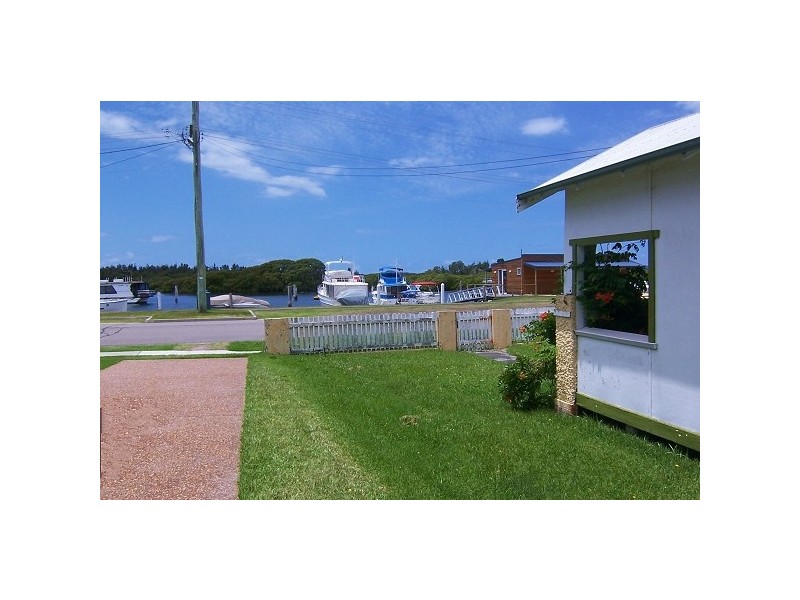 19 Marine Drive, Tea Gardens NSW 2324