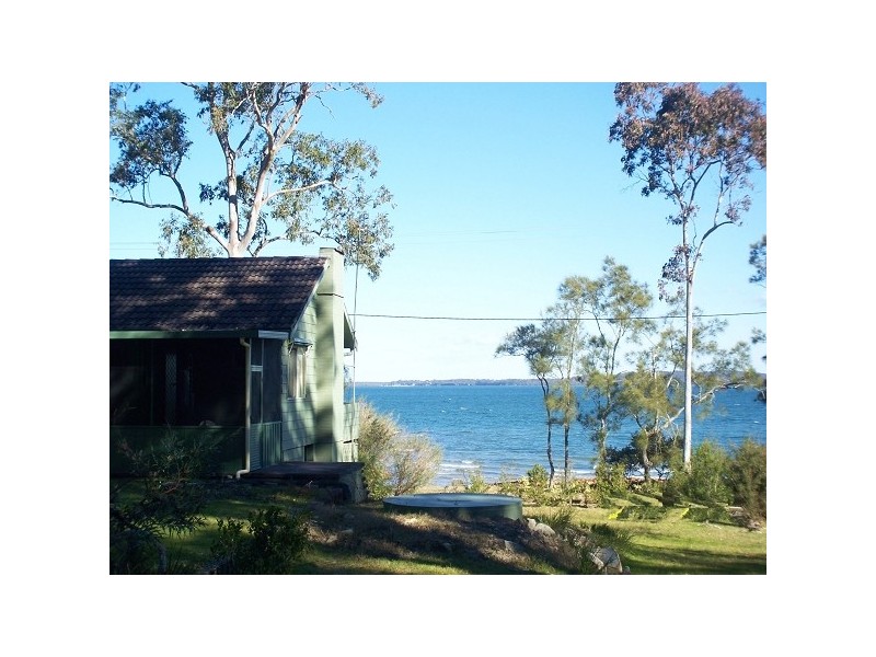33 The Esplanade, North Arm Cove NSW 2324