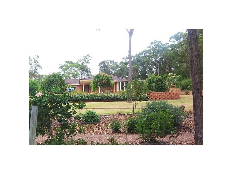 4 Boondelbah Rd, Tea Gardens NSW 2324