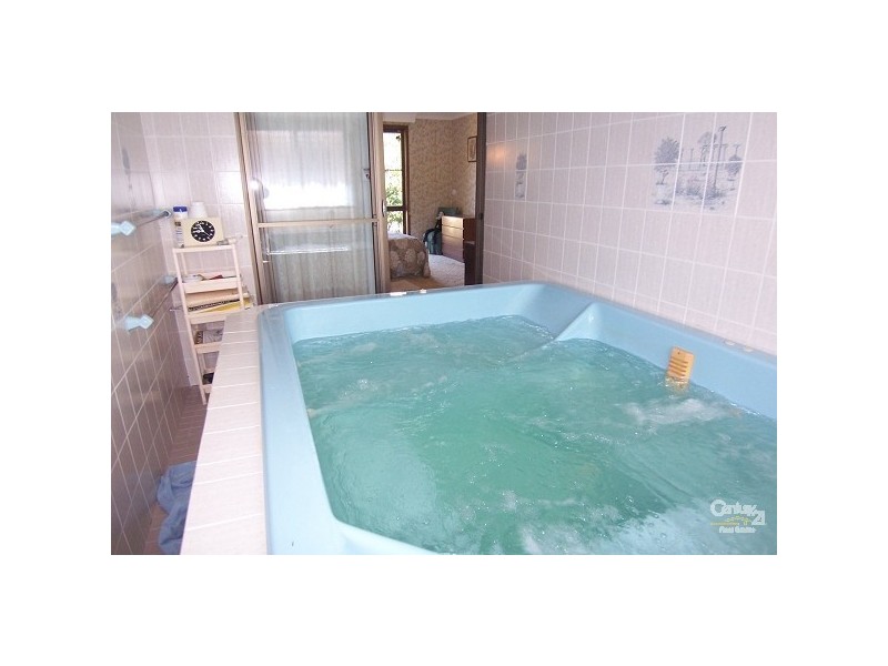 35 Mermaid Ave, Hawks Nest NSW 2324