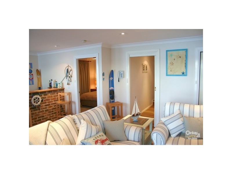 16 Merriwa Boulevarde, North Arm Cove NSW 2324