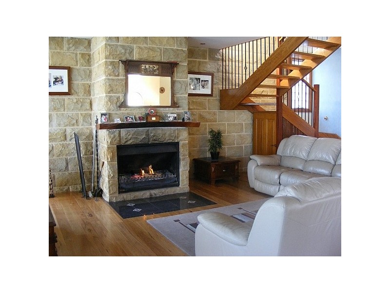 6 The Esplanade, North Arm Cove NSW 2324