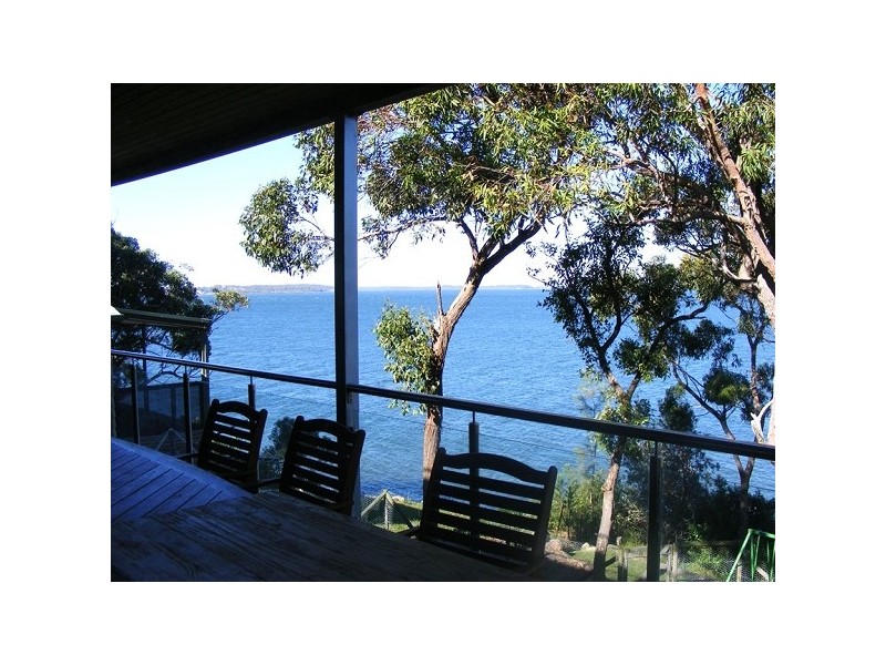 6 The Esplanade, North Arm Cove NSW 2324
