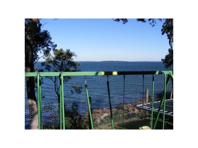 6 The Esplanade, North Arm Cove NSW 2324