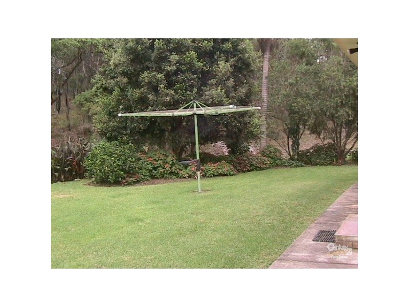 8 Wombourne Rd, Tea Gardens NSW 2324