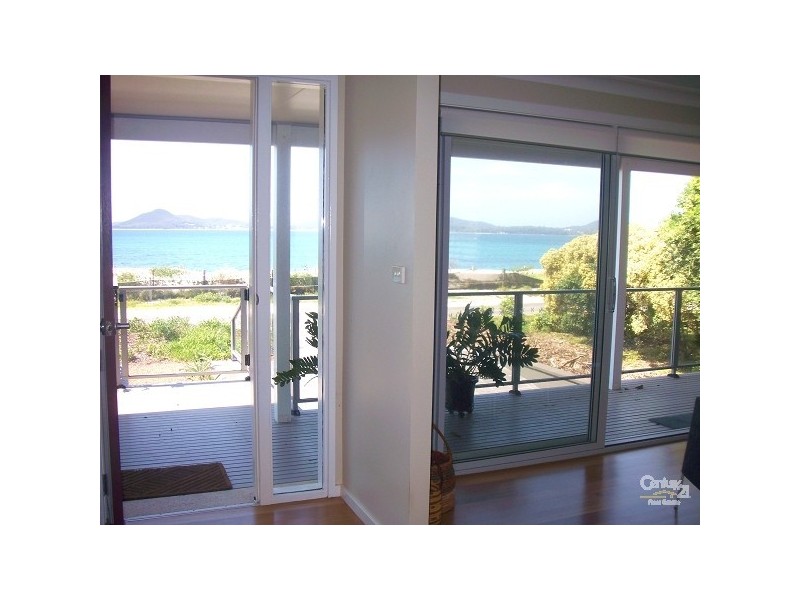 81 The Boulevarde, Hawks Nest NSW 2324