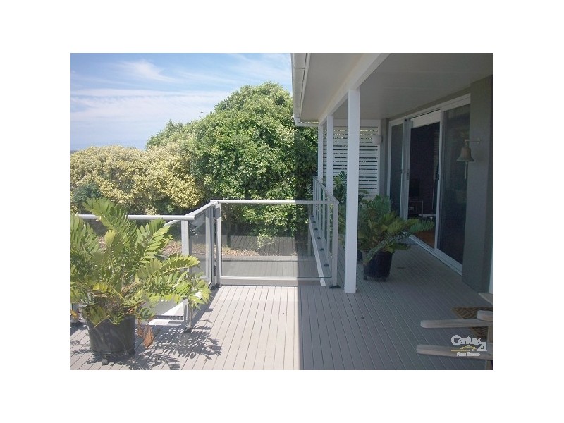 81 The Boulevarde, Hawks Nest NSW 2324