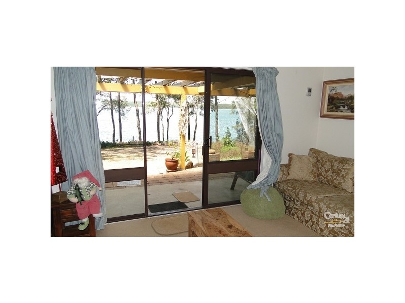 53 Point Circuit, North Arm Cove NSW 2324