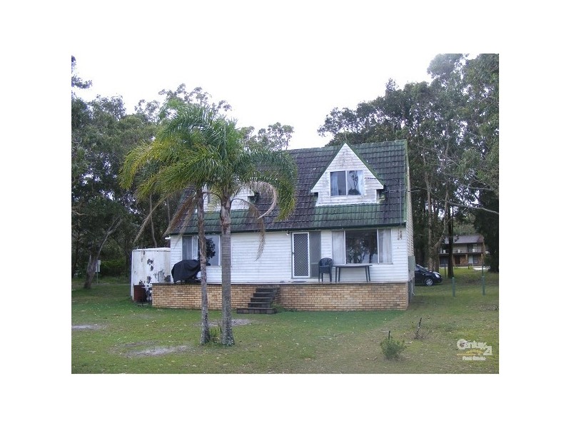 12 12a Cambage St, Pindimar NSW 2324