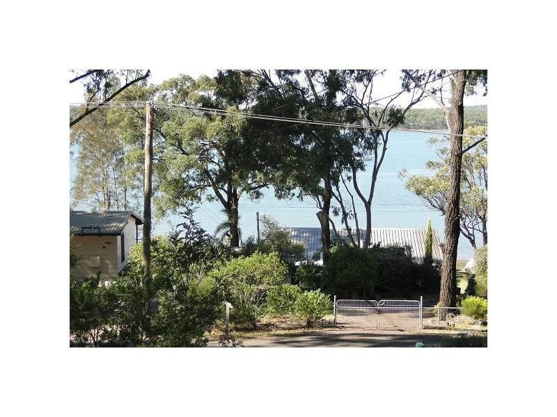 7 Cove Boulevarde, North Arm Cove NSW 2324