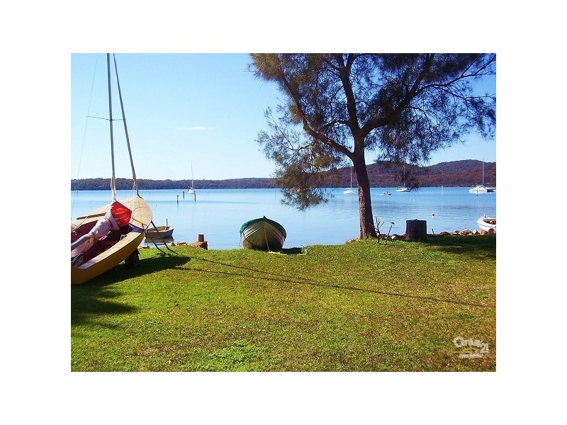 62 Cove Blvd, North Arm Cove NSW 2324