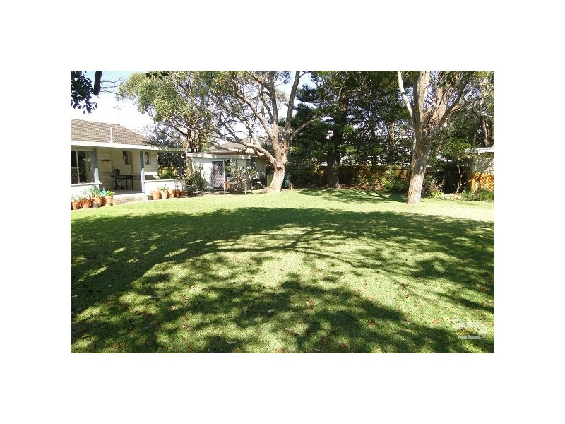 95 The Boulevarde, Hawks Nest NSW 2324