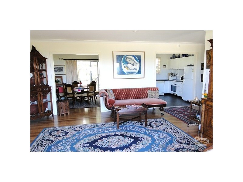 95 The Boulevarde, Hawks Nest NSW 2324