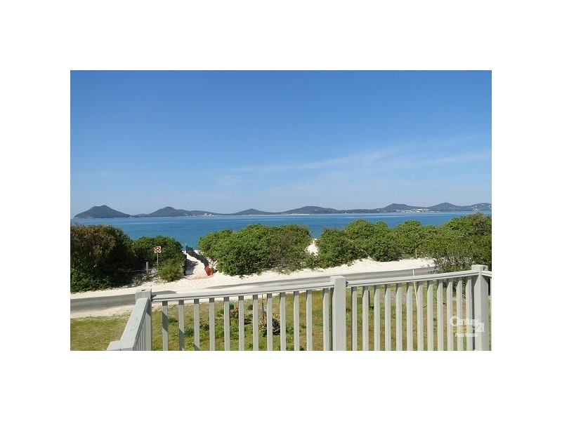 95 The Boulevarde, Hawks Nest NSW 2324
