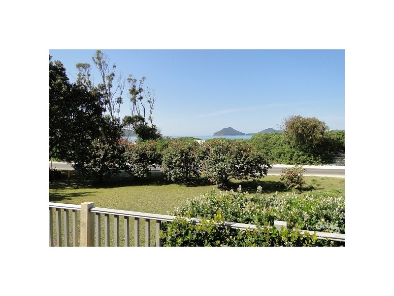95 The Boulevarde, Hawks Nest NSW 2324
