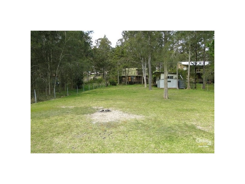 25 Pleasant View Parade, Bundabah NSW 2324