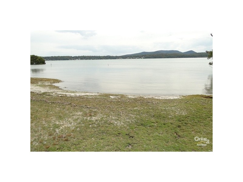 25 Pleasant View Parade, Bundabah NSW 2324