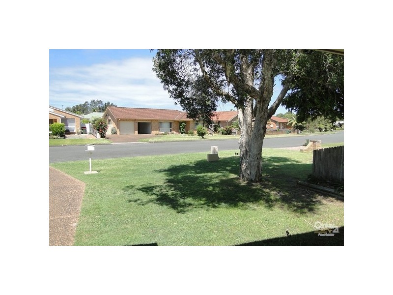 1/42 Budgeree St, Tea Gardens NSW 2324