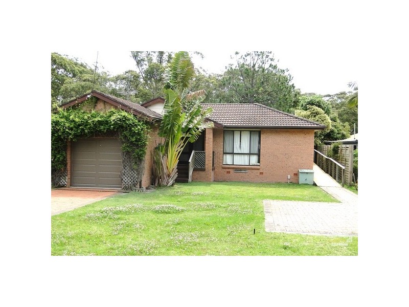 21 Rusell St, Hawks Nest NSW 2324