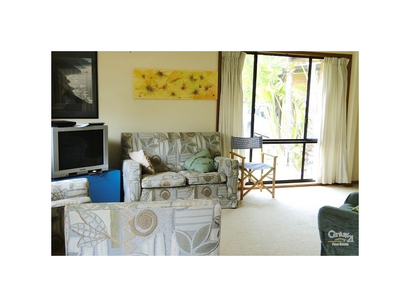 21 Rusell St, Hawks Nest NSW 2324