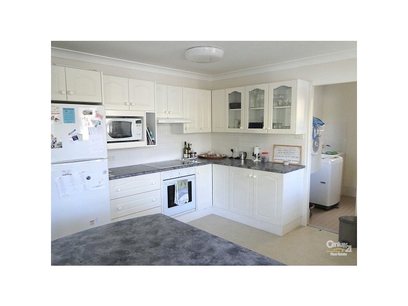32 Binda St, Hawks Nest NSW 2324