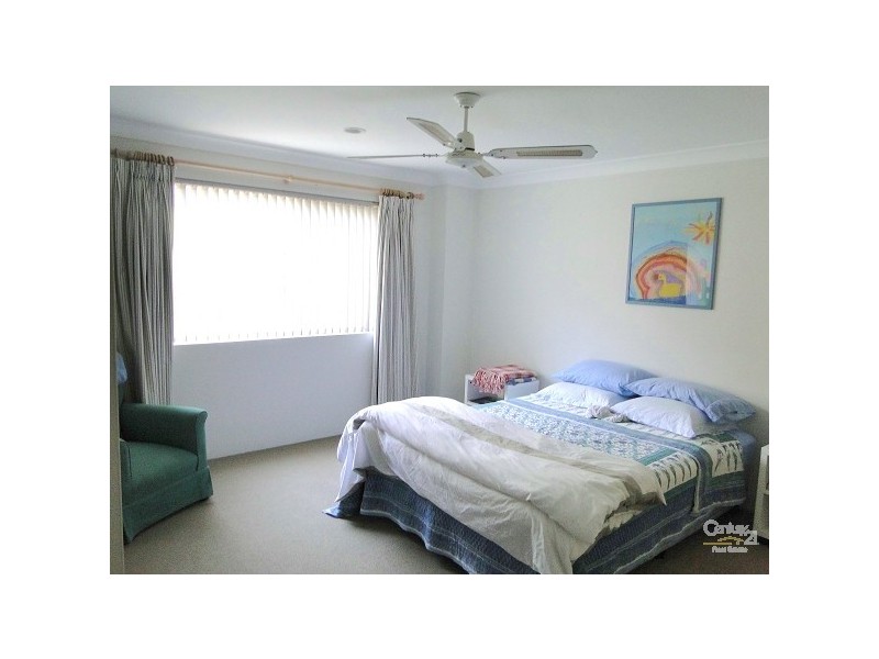 32 Binda St, Hawks Nest NSW 2324