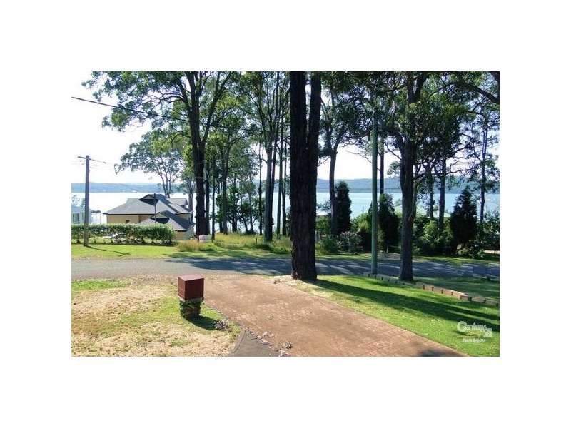 5 Merriwa Boulevarde, North Arm Cove NSW 2324