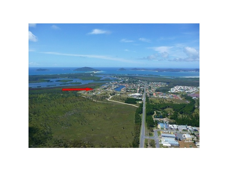 37 Shoreline Dr, Tea Gardens NSW 2324
