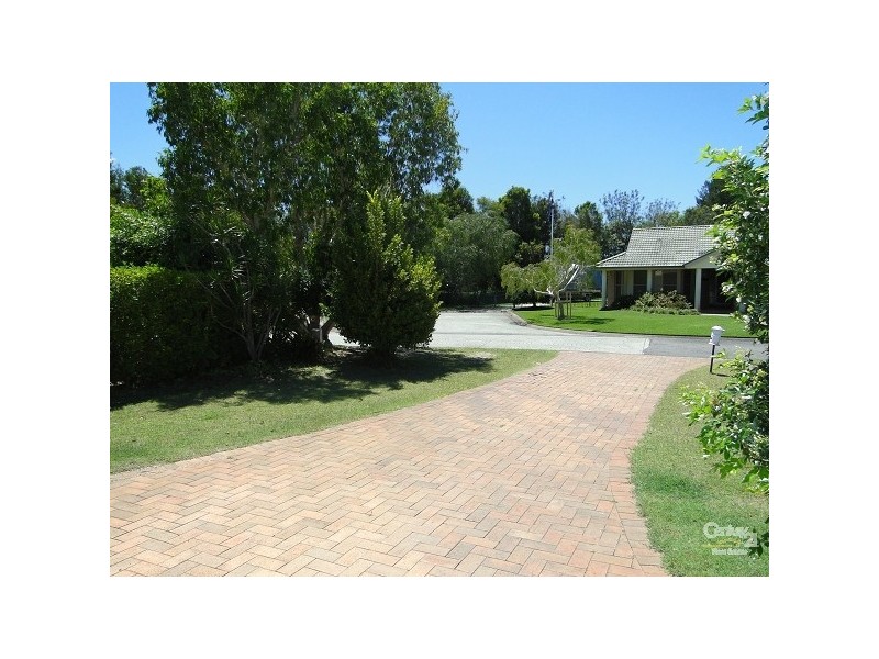 4 Genoa Grove, Tea Gardens NSW 2324