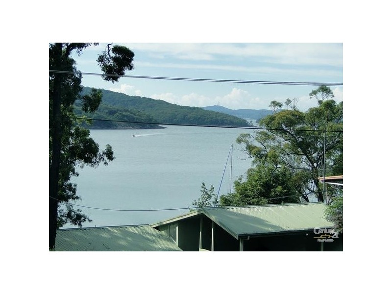 135 Cove Boulevarde, North Arm Cove NSW 2324