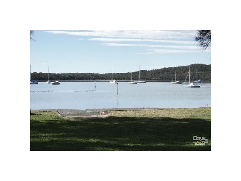18 Cove Blvd, North Arm Cove NSW 2324