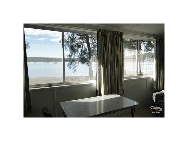 18 Cove Blvd, North Arm Cove NSW 2324