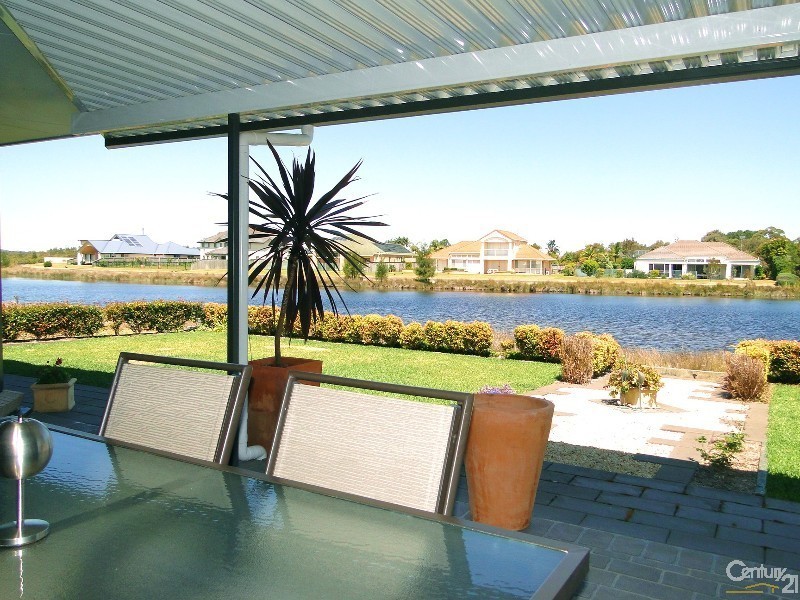 52 Windward Ct, Tea Gardens NSW 2324