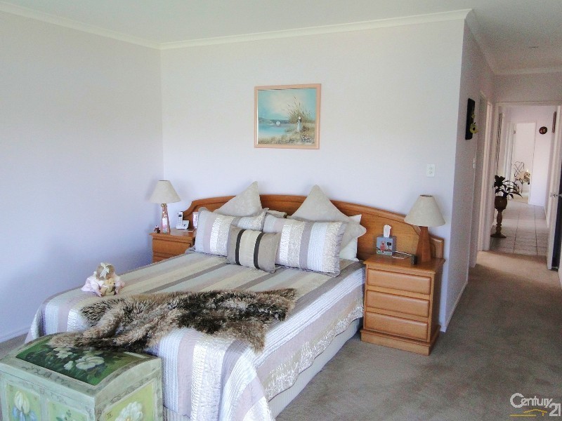 52 Windward Ct, Tea Gardens NSW 2324