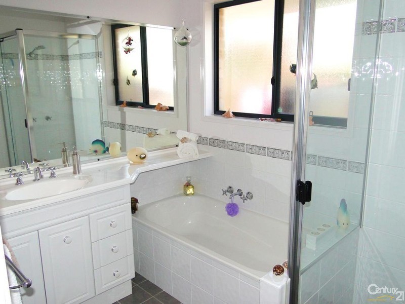 52 Windward Ct, Tea Gardens NSW 2324