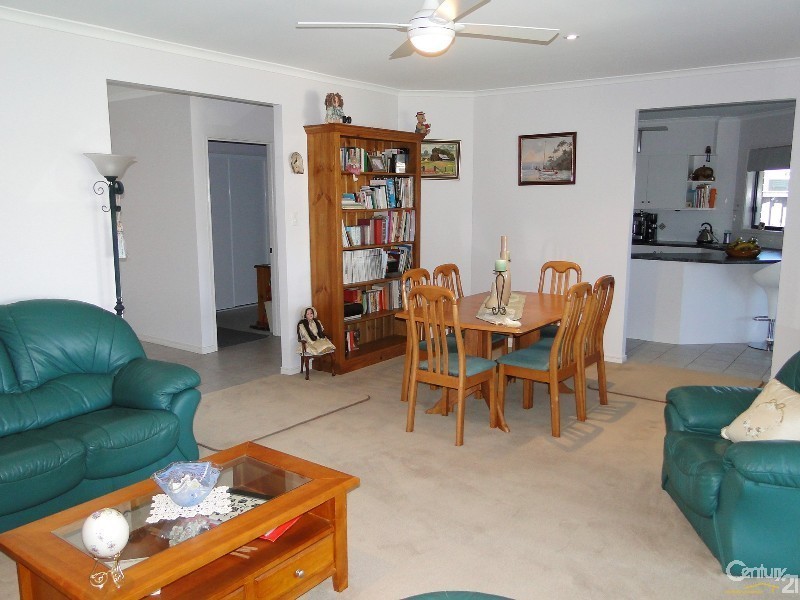 52 Windward Ct, Tea Gardens NSW 2324