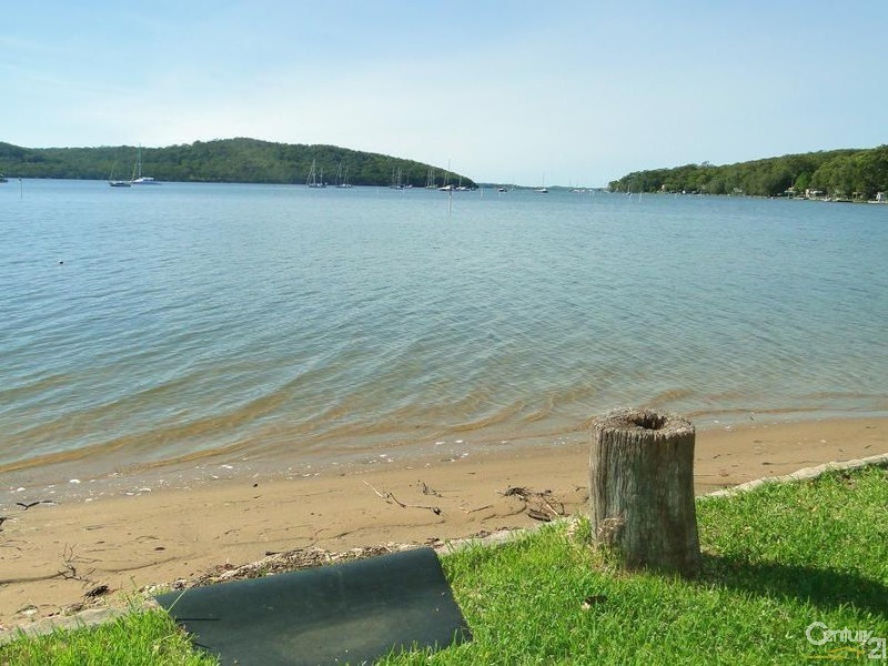 22 Merriwa Boulevarde, North Arm Cove NSW 2324