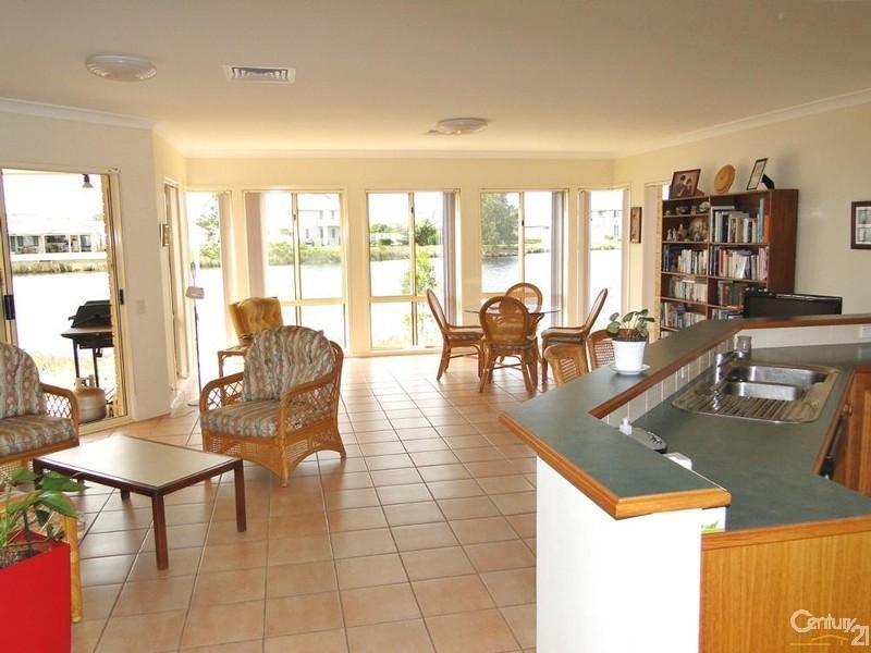 Tea Gardens NSW 2324