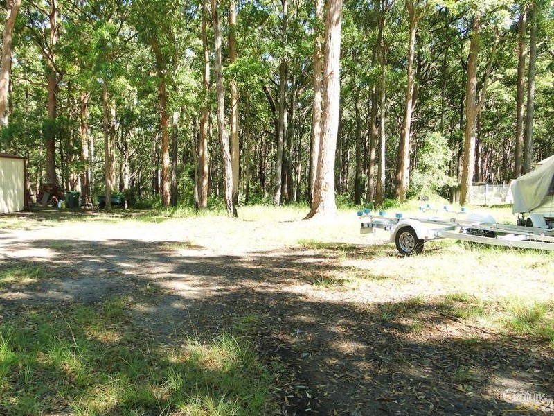127 Cove Boulevarde, North Arm Cove NSW 2324