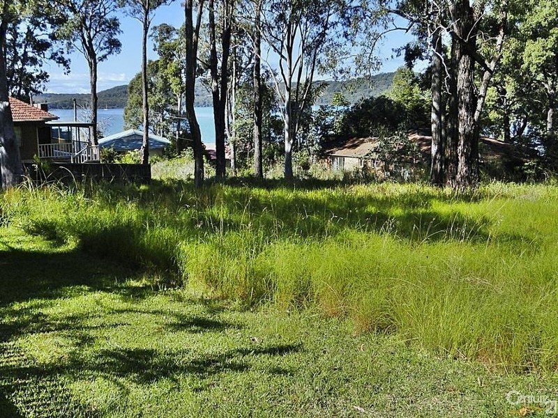 32 Eastslope Way, North Arm Cove NSW 2324
