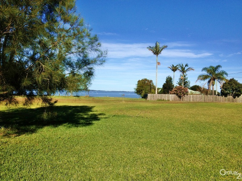 7 Church St, Carrington NSW 2324