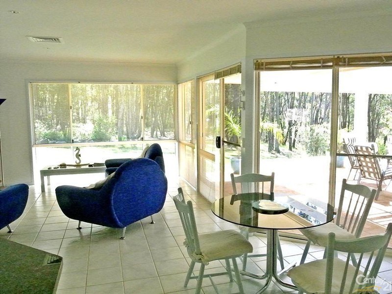 5 Kooraru Close, Tea Gardens NSW 2324