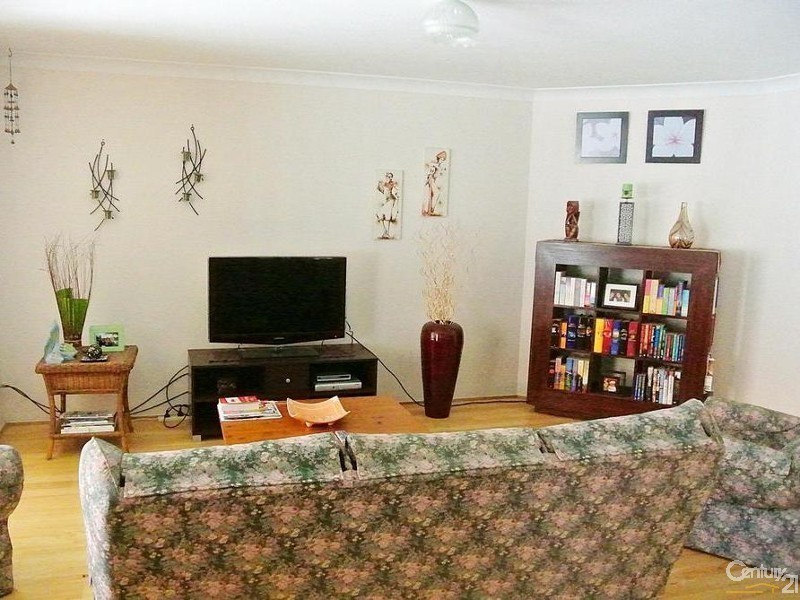 7 Holbert Cl, Tea Gardens NSW 2324