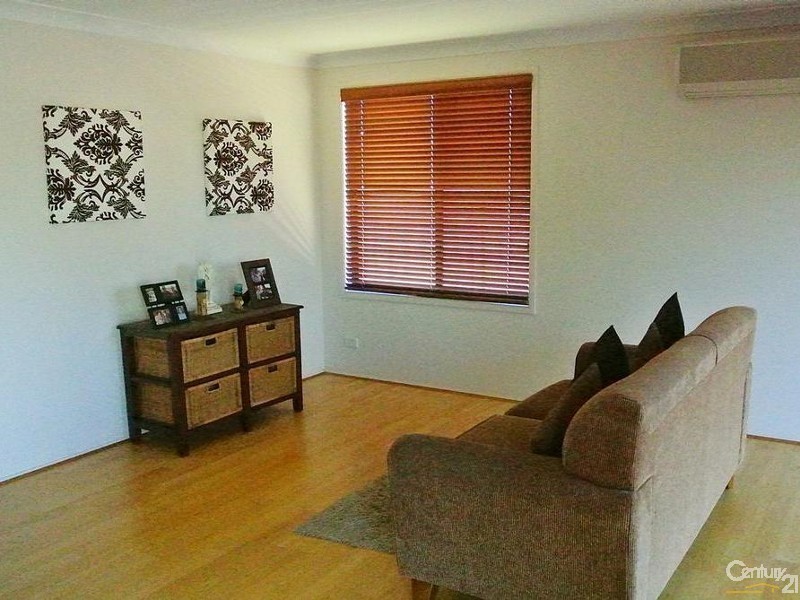 7 Holbert Cl, Tea Gardens NSW 2324