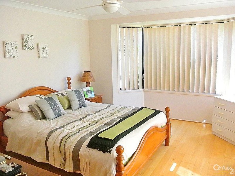 7 Holbert Cl, Tea Gardens NSW 2324