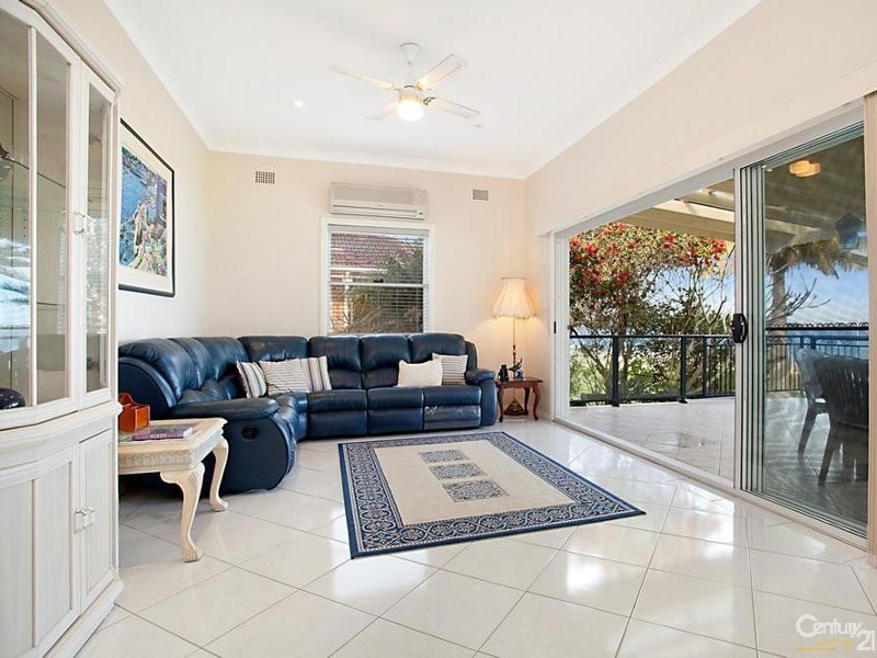 27 Church St, Carrington NSW 2324