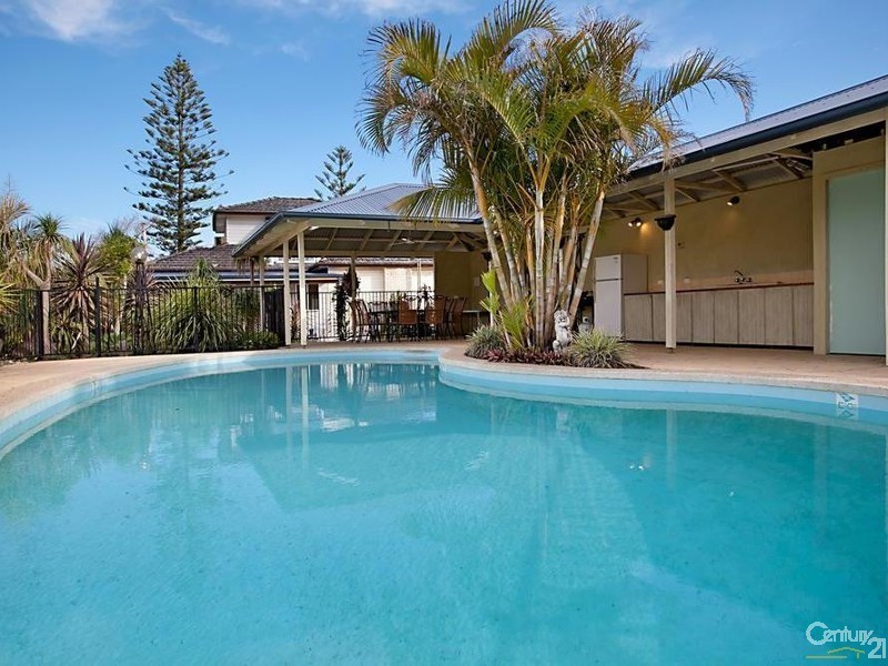 27 Church St, Carrington NSW 2324